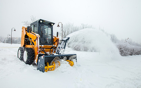 冬期間の除排雪も行なっております